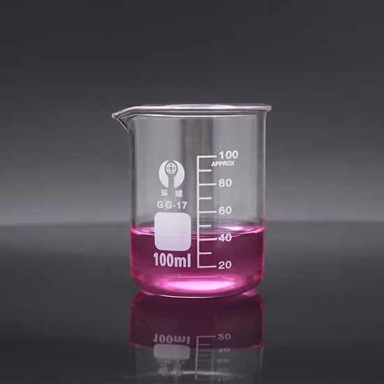 실험실용 스케일이 있는 유리 비이커